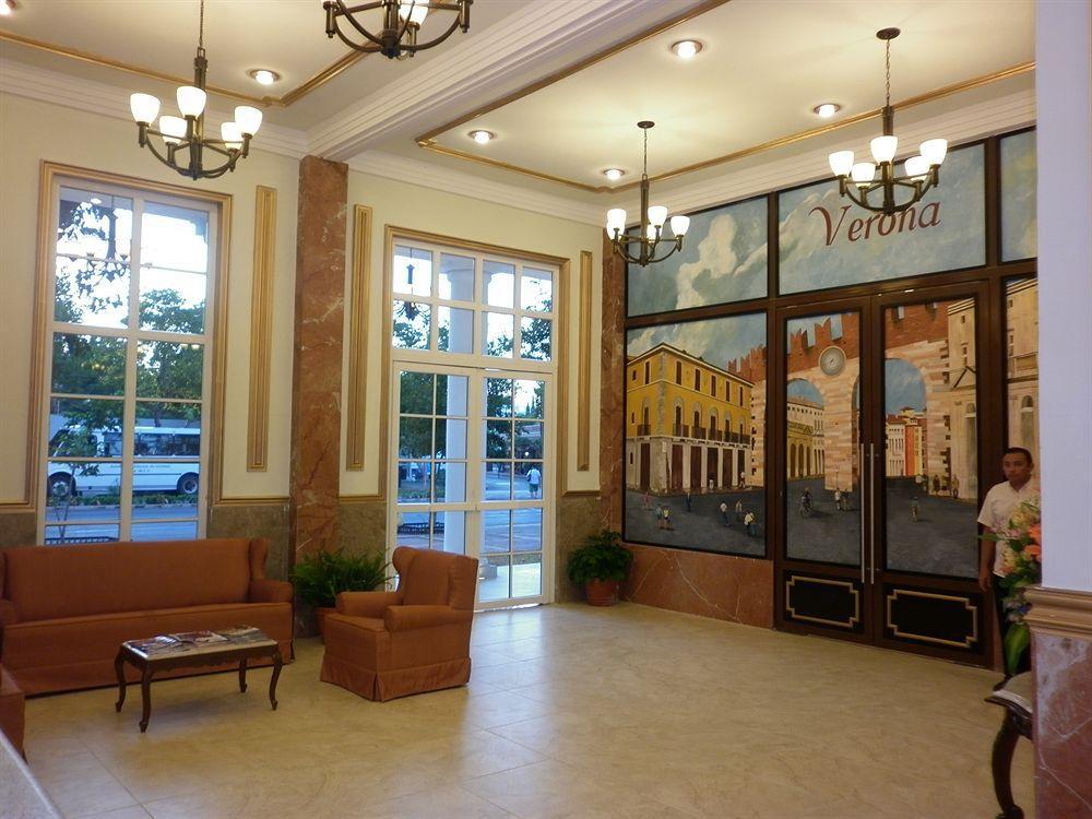 Hotel Victoria Mérida Dış mekan fotoğraf Lobby of the Verona Inn