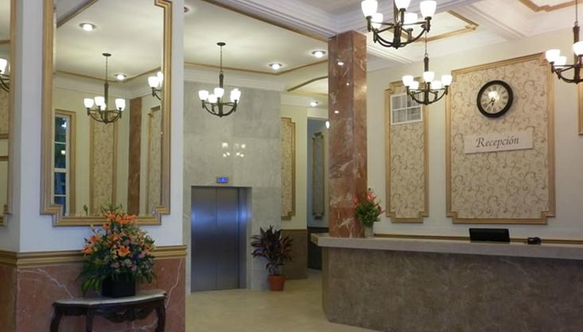 Hotel Victoria Mérida Dış mekan fotoğraf The lobby of the Royal York